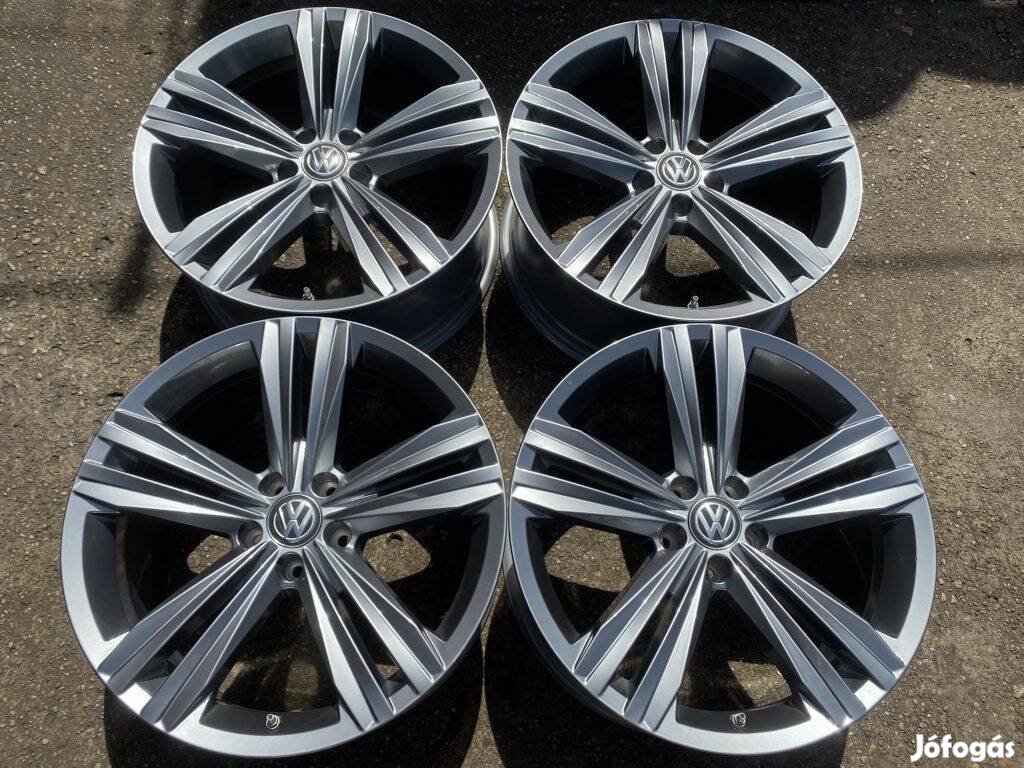 4db gyári 19" VW Touareg [Sebring] alufelni. (*3355*)